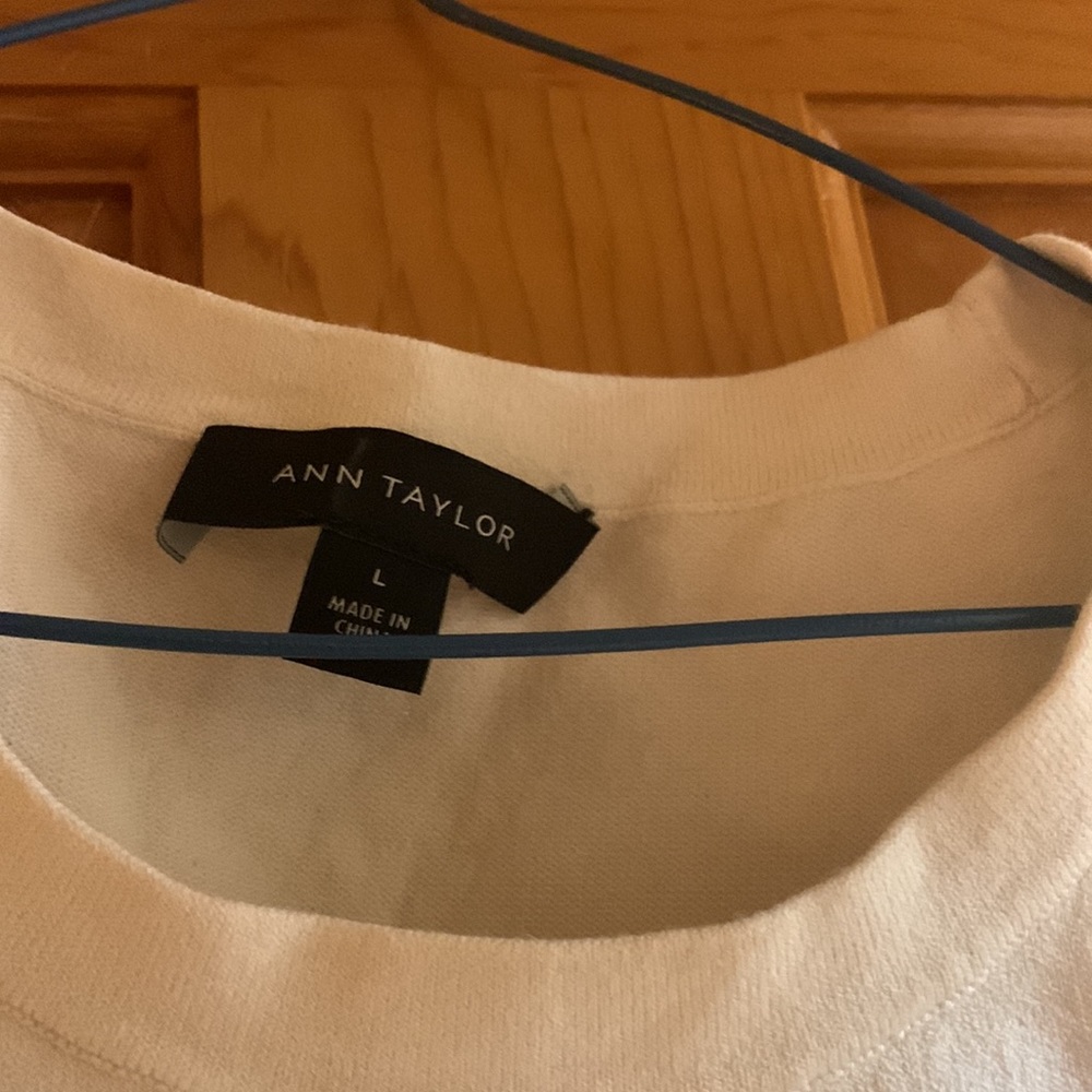 Ann Taylor Knit Shell - Size L - Picture 3 of 4